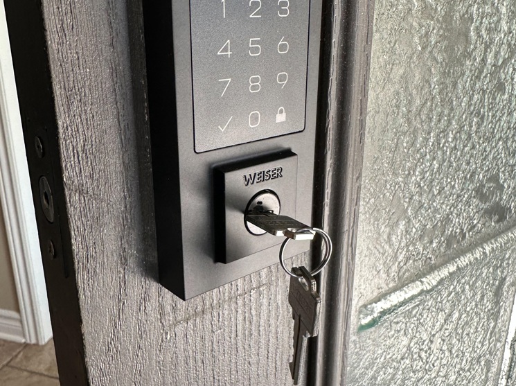 Emergency lockout service door entry Stittsville